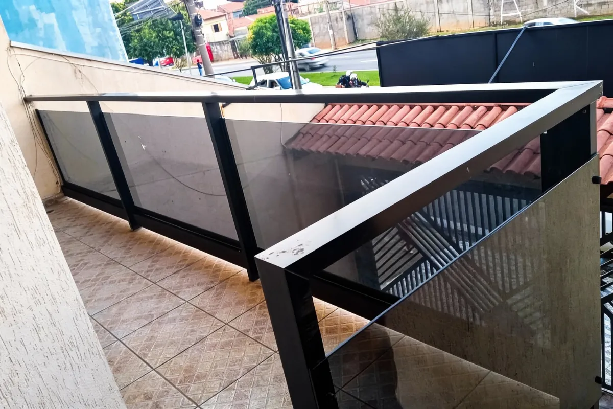 sacadas divisórias sacadas de vidro varanda varanda em vidro envidraçamento de ambiente