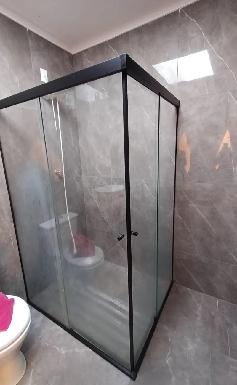 box de vidro de canto